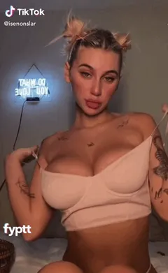 yummy tattooed babe