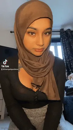 hot boobs challenge .e e .e  :)
