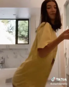 charli twerking