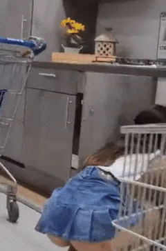 public upskirt