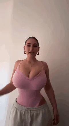 Huge naturals. Huge!😳 YGWBT