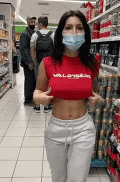 tamitsunami flashing boobs