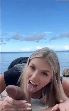 scarlettkissesxo sucking bbc