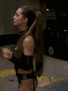 eliza dushku ass