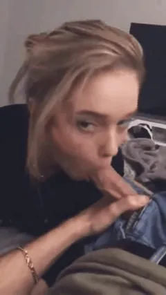 yes she like this dick