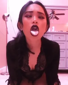 ambiiyah aheago slut