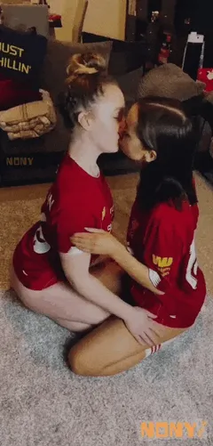 kiss