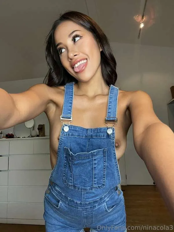 HOT TEEN ABG e-girls MASTURBATING (LEALED) (joy, latina, teen, ass, e-girls, asian, abg, japanese)