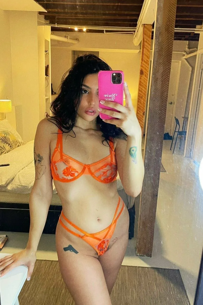 HOTBABE AMATEUR LEAKS WILD AND LOUD TAG TEAM BABE958