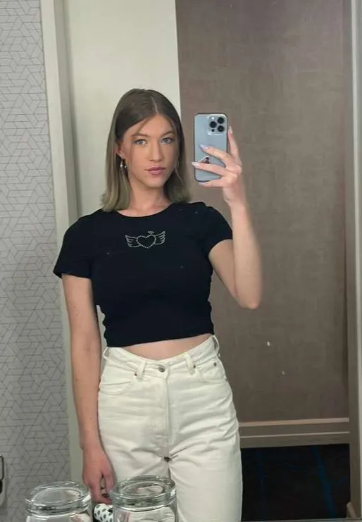 HOTBABE AMATEUR LEAKS GF AMAZING DEEPTHROAT BABE936