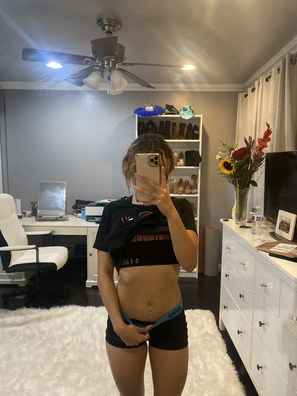 Pretty Blonde Latina Gets Spoiled He Gets Head & Handjob in Return