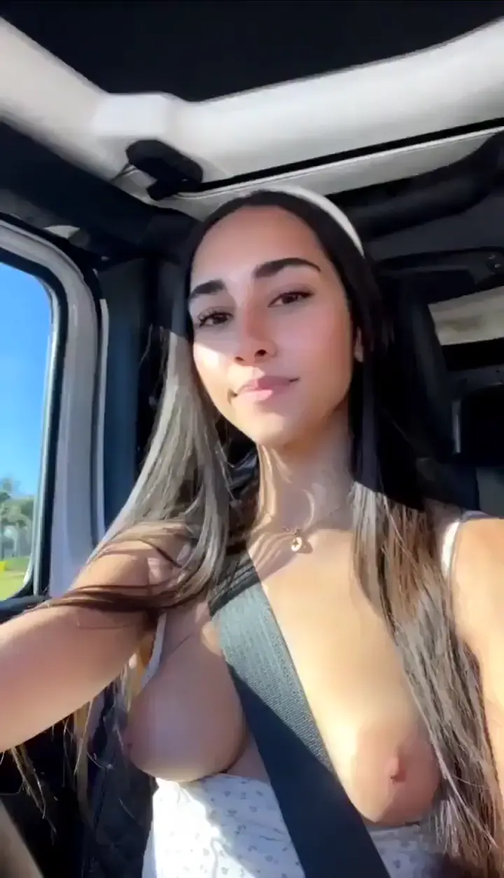 HOTBABE AMATEUR LEAKS CUM DRIPPED OUT OF HER NOSE BABE966