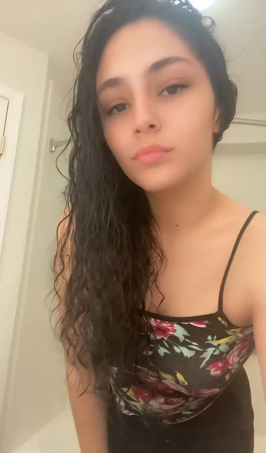 HOTBABE AMATEUR LEAKS LATINA BBC SWALLOW BABE908