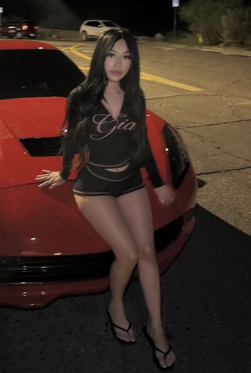 Petite Latina Hoe Plays w Dildo